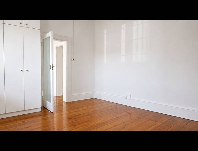 2 bed property to rent in WOODSTOCK